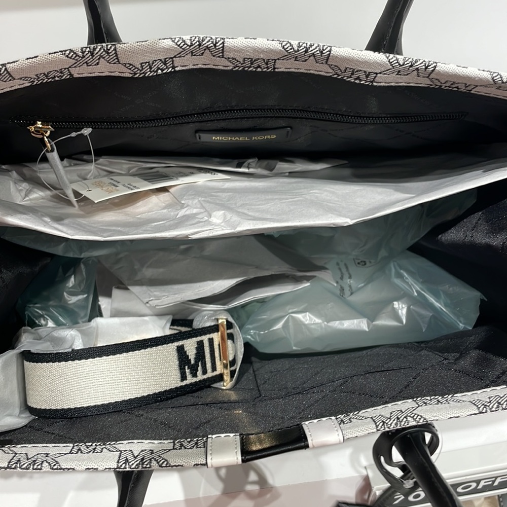 Michael Kors Mirella Large Striped Logo Jacquard Tote Bag - Picture 4 of 6
